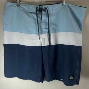 Quiksilver Swim Highline Trunks Board Shorts Men's Size 40 Blue White NWOT